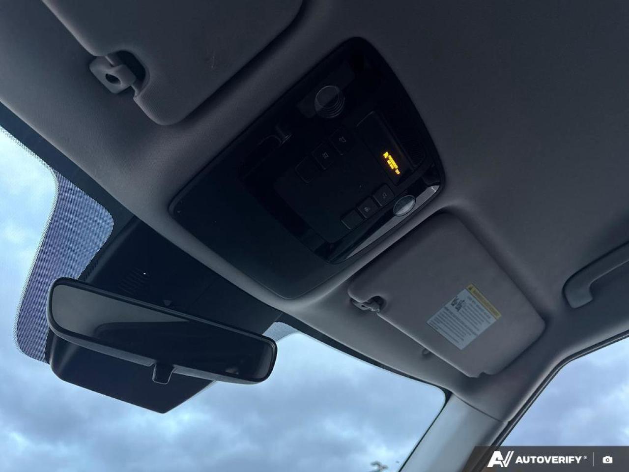 2022 Kia Carnival LX   No Accident   Heated Seats   8-Passenger   Ca Photo