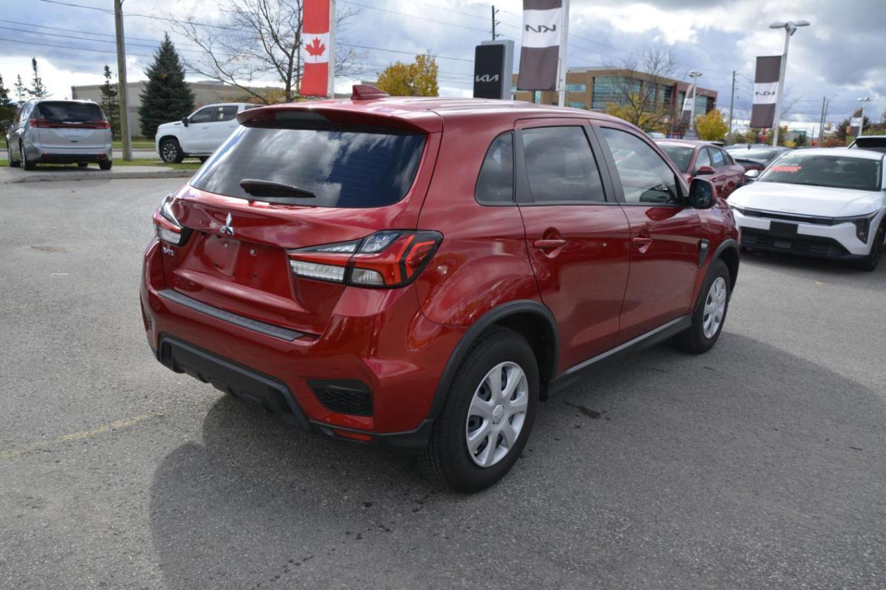 2023 Mitsubishi RVR ES/SE Photo