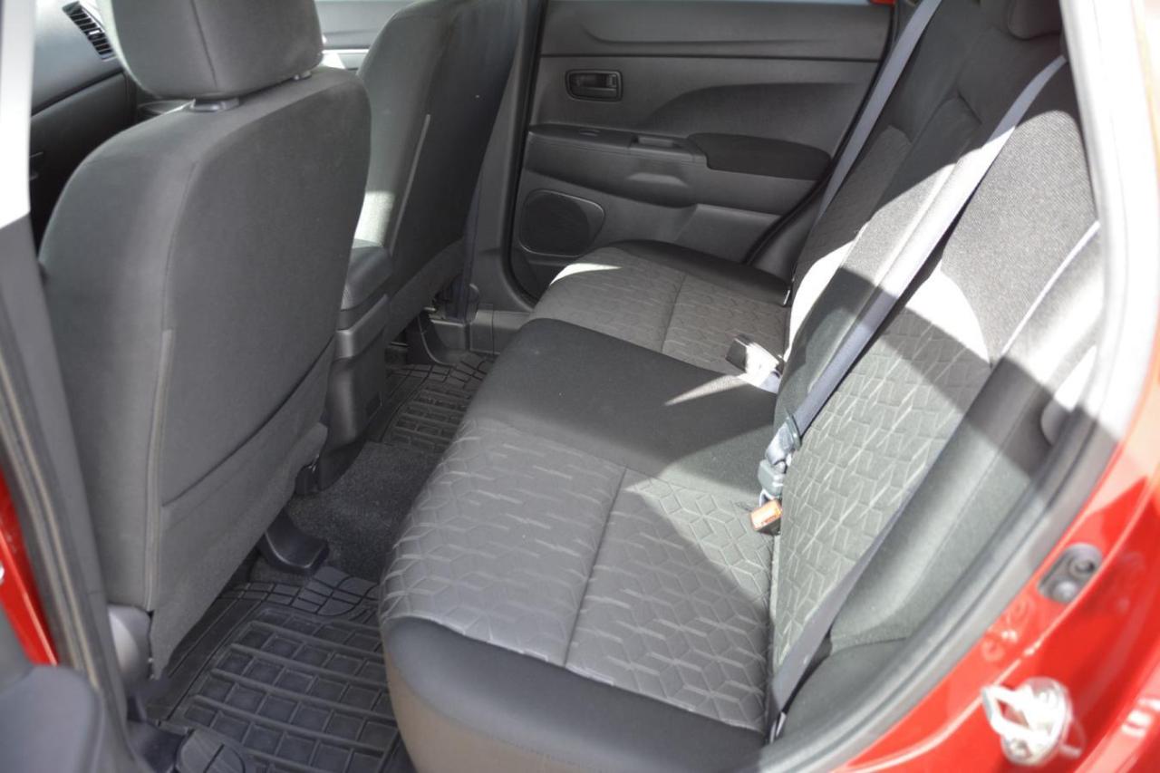 2023 Mitsubishi RVR ES/SE Photo