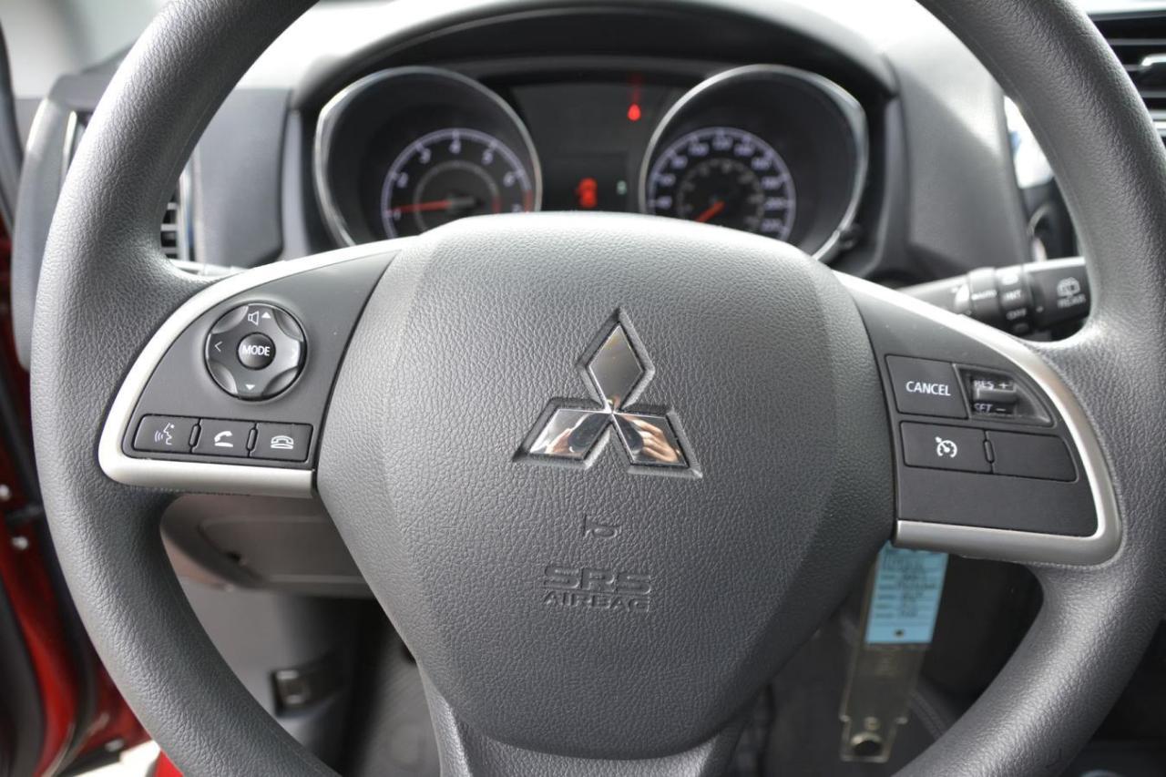 2023 Mitsubishi RVR ES/SE Photo