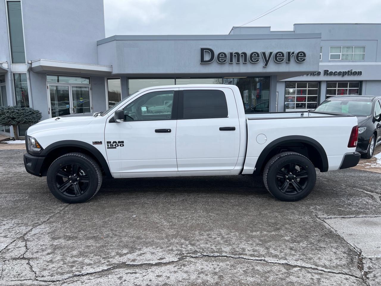 2024 RAM 1500 Classic WARLOCK Photo