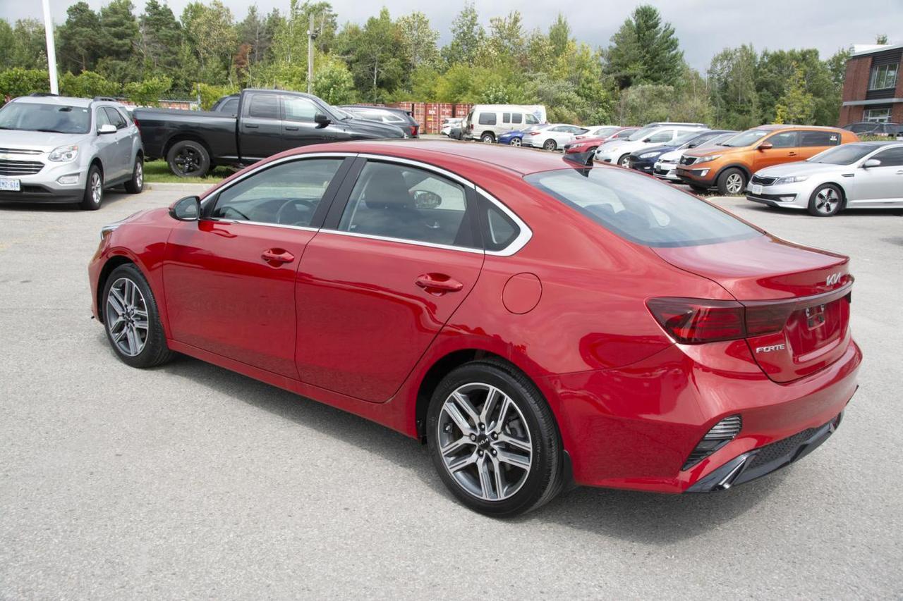 2023 Kia Forte EX Photo2