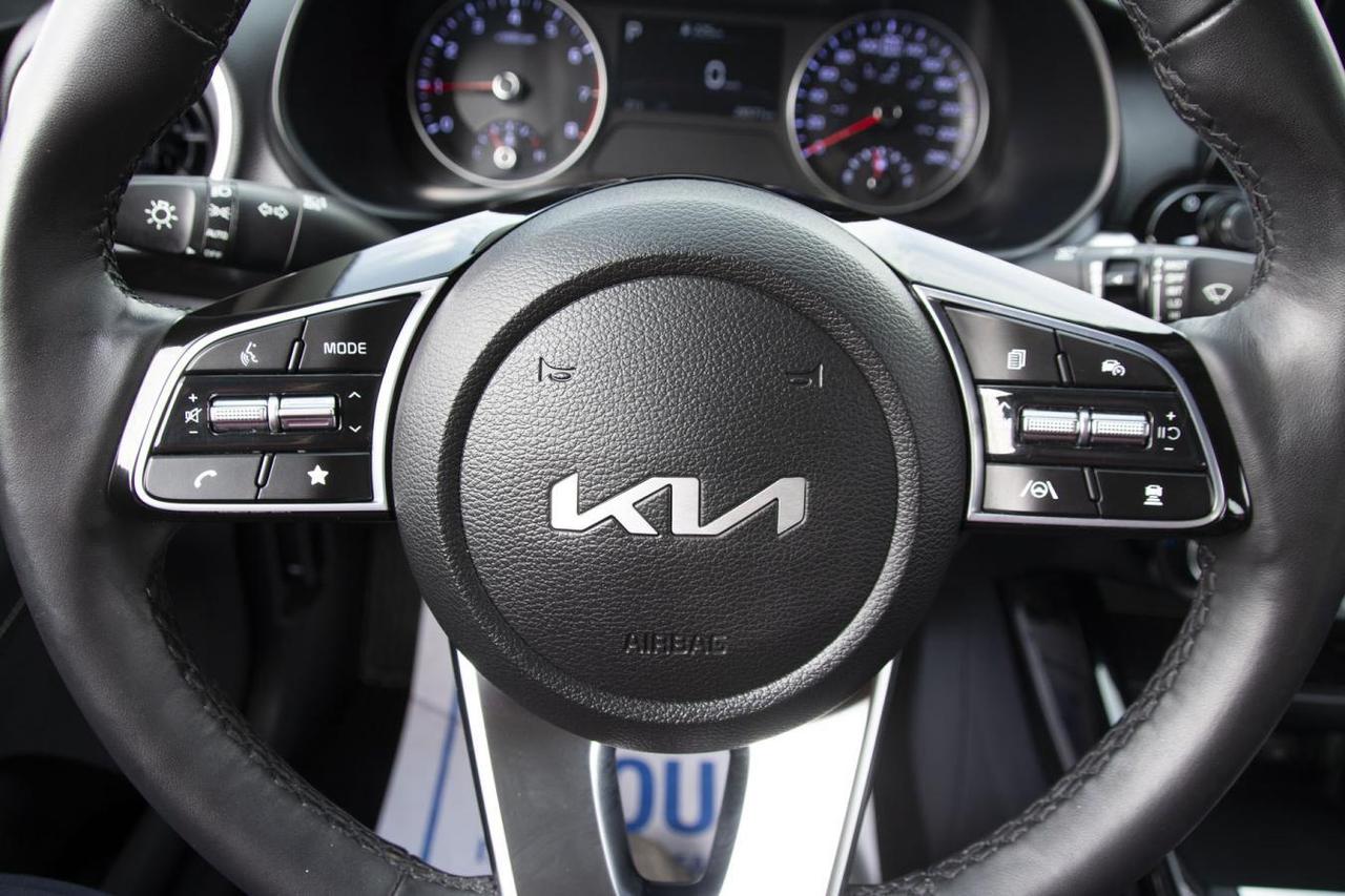 2023 Kia Forte EX Photo