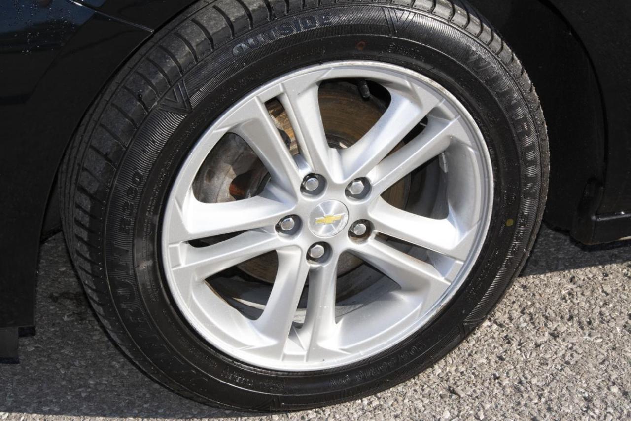 2017 Chevrolet Cruze CRUZE LT Photo