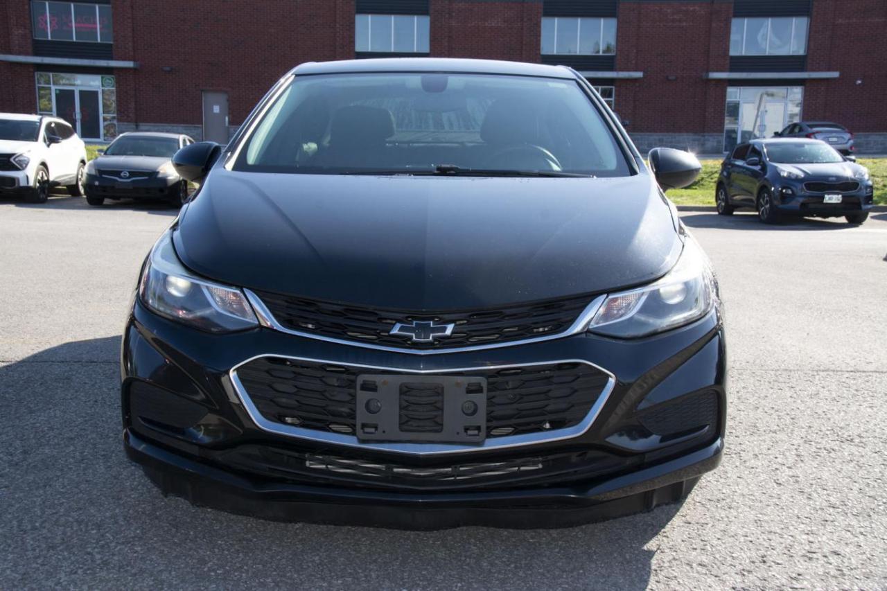 2017 Chevrolet Cruze LT Photo