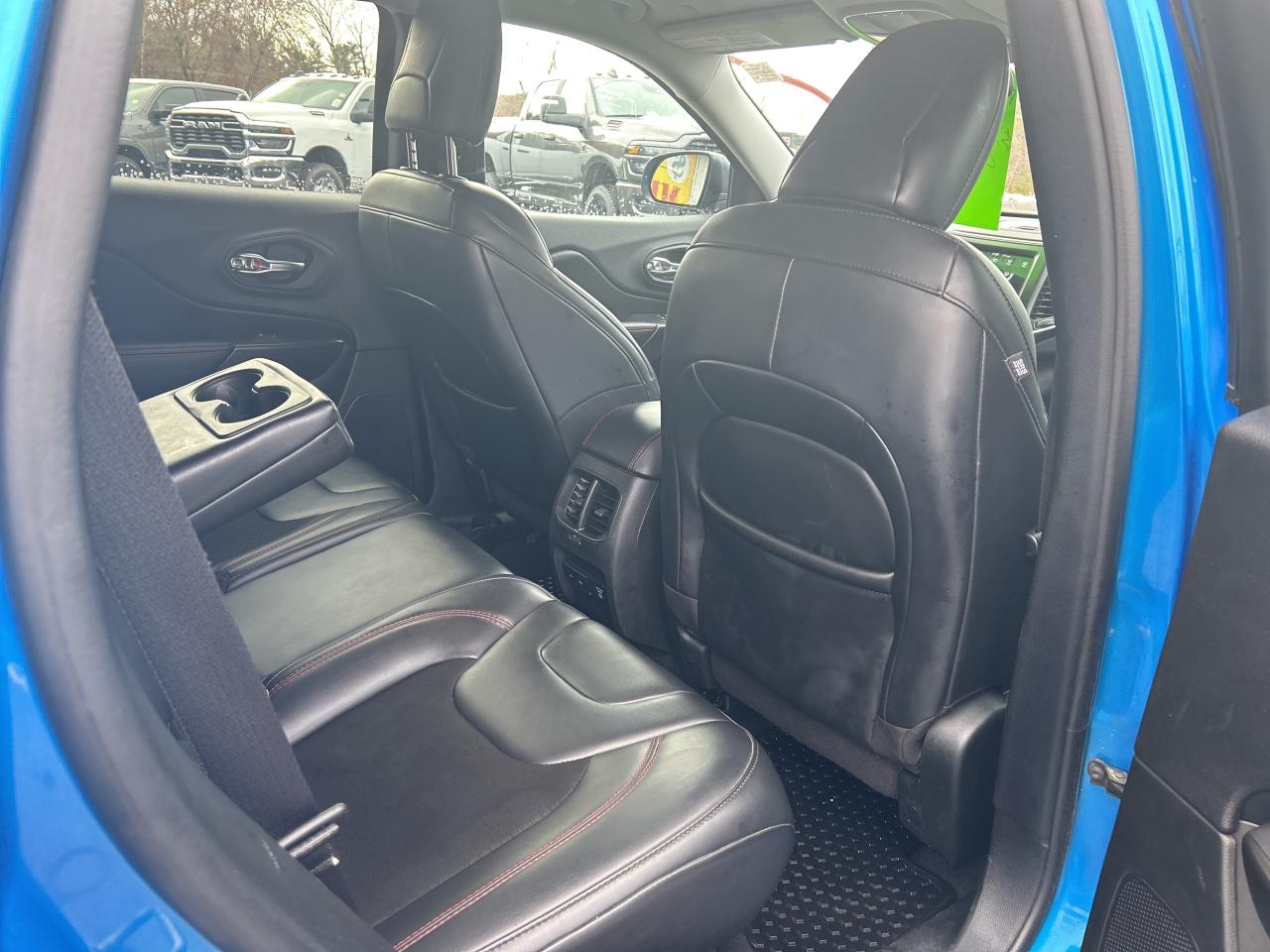 2020 Jeep Cherokee Trailhawk Photo