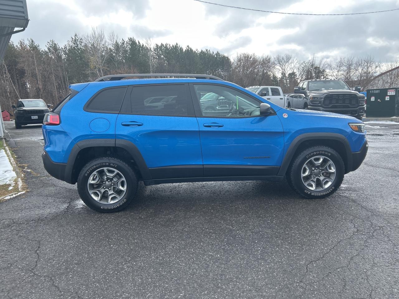 2020 Jeep Cherokee Trailhawk Photo