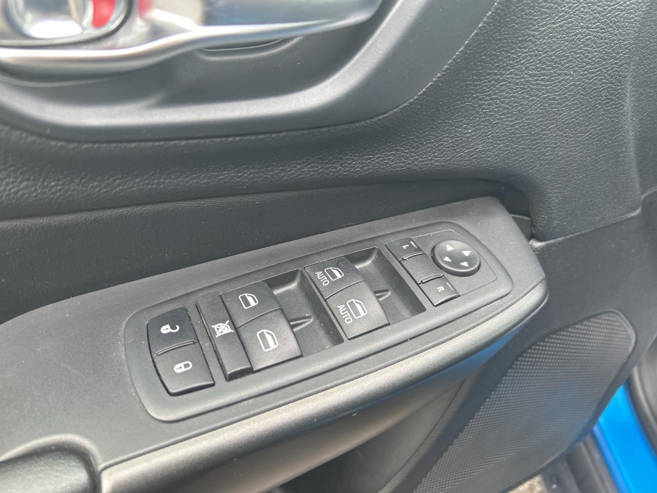 2020 Jeep Cherokee Trailhawk Photo