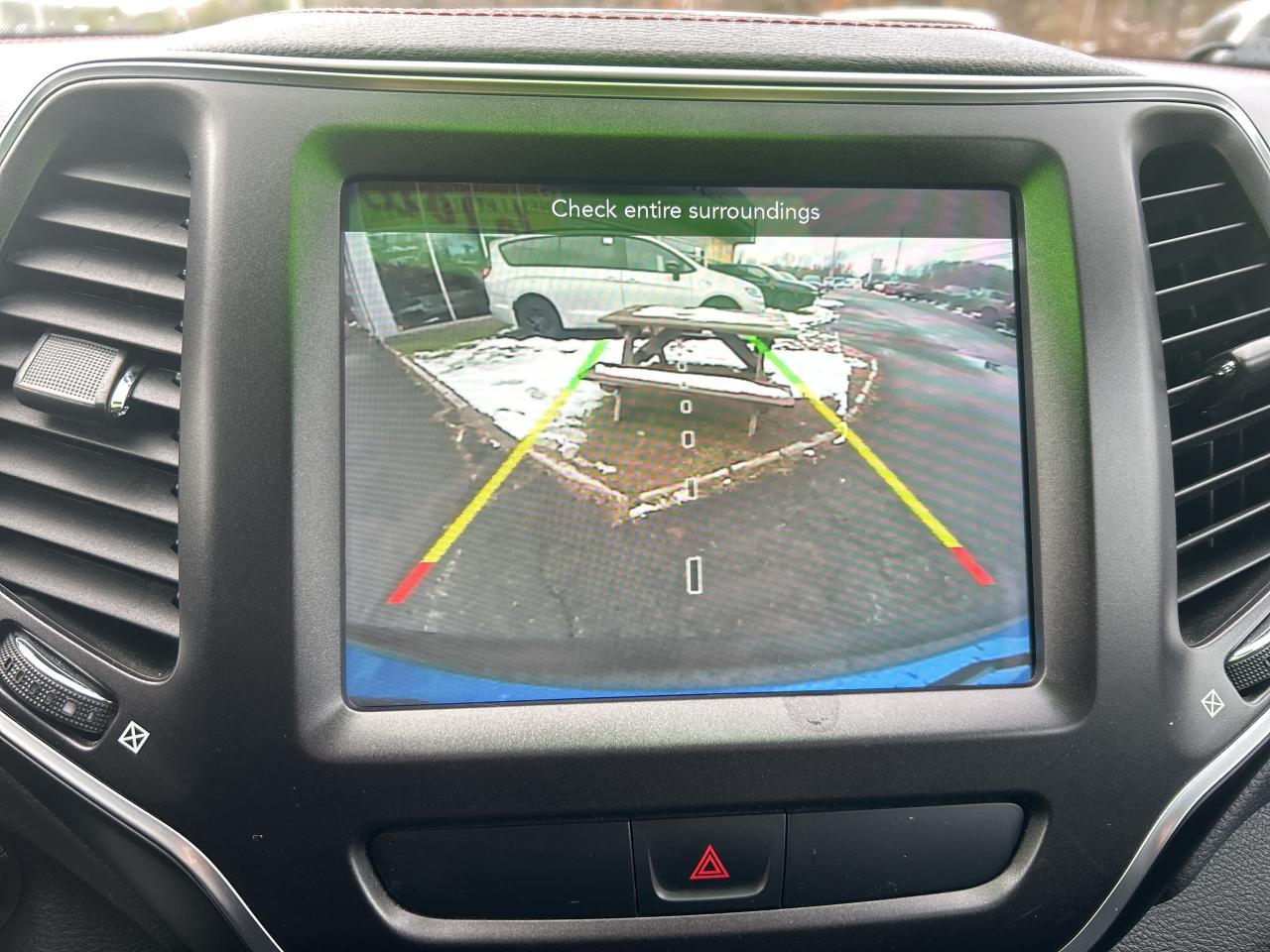 2020 Jeep Cherokee Trailhawk Photo