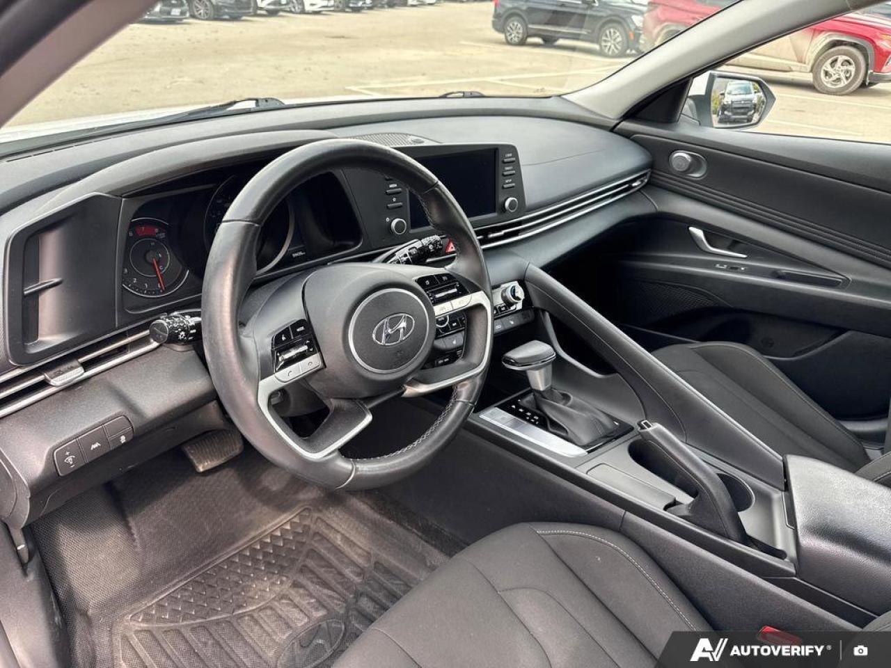 2022 Hyundai Elantra Preferred IVT w/Sun & Tech Package   Sunroof   Hea Photo