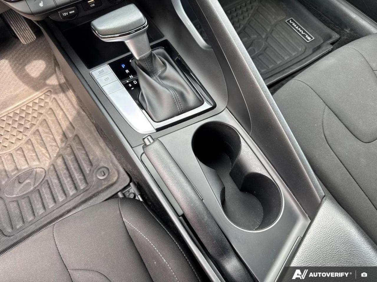 2022 Hyundai Elantra Preferred IVT w/Sun & Tech Package   Sunroof   Hea Photo