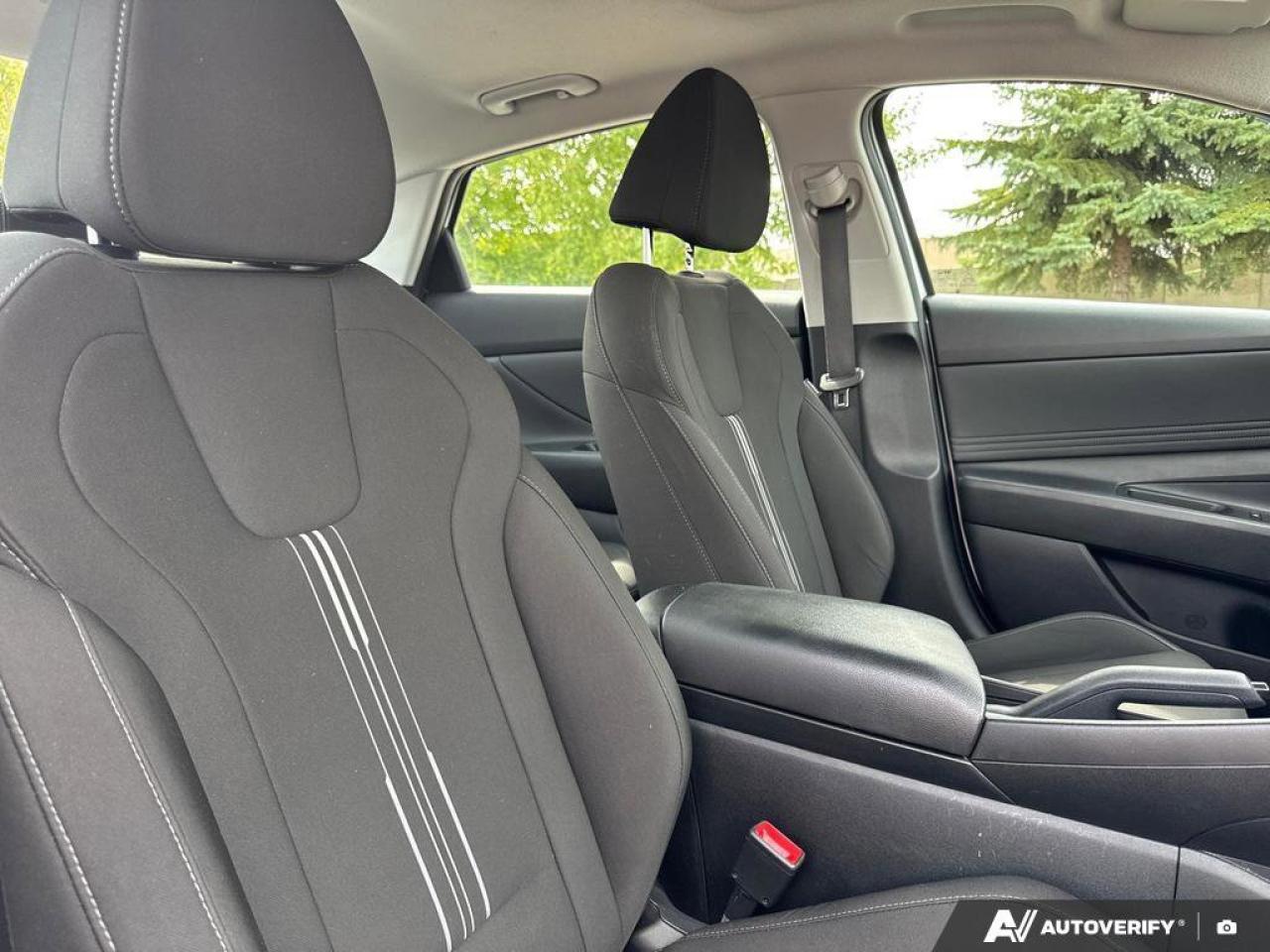 2022 Hyundai Elantra Preferred IVT w/Sun & Tech Package   Sunroof   Hea Photo