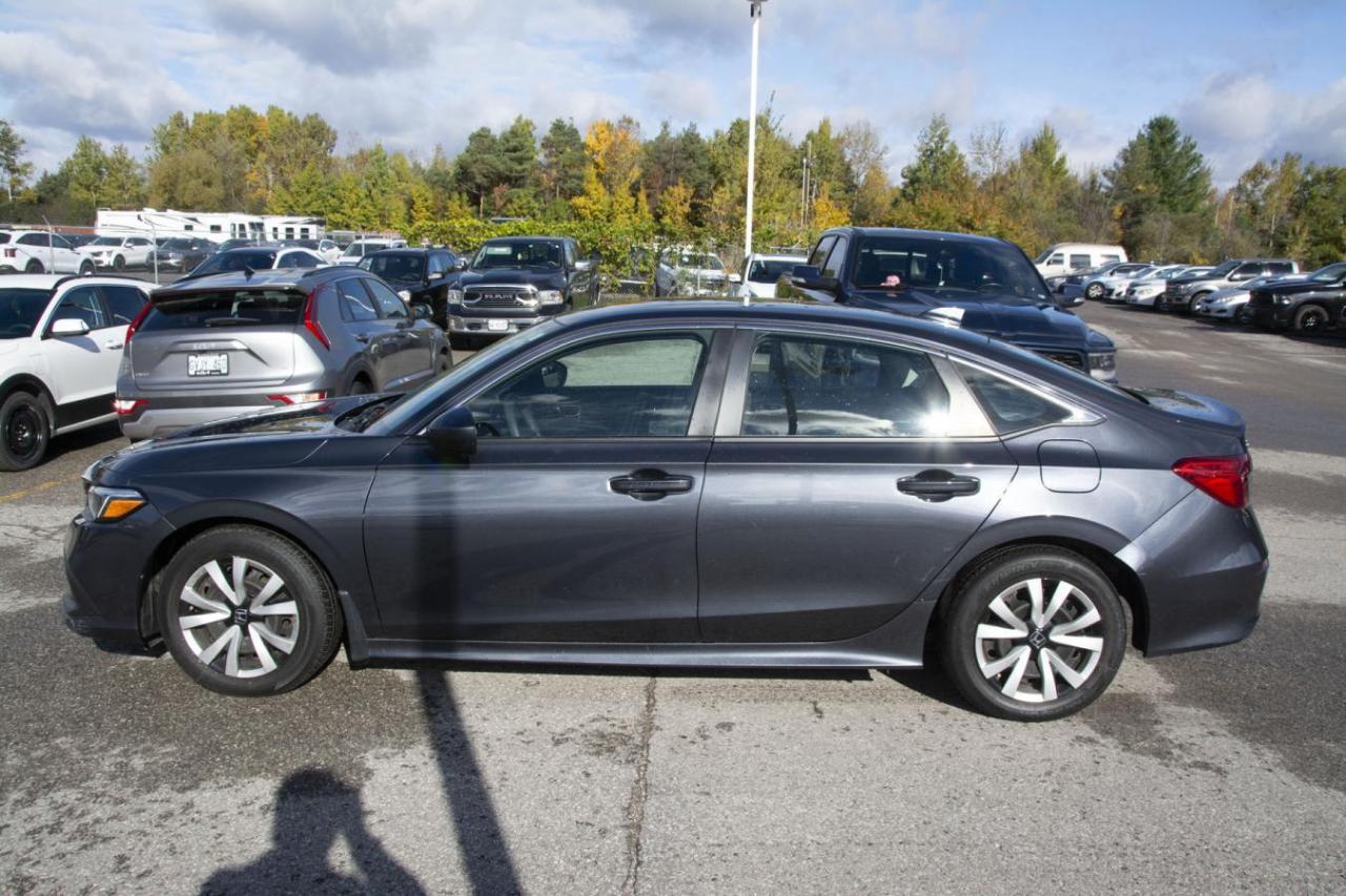 2022 Honda Civic Sedan LX Photo