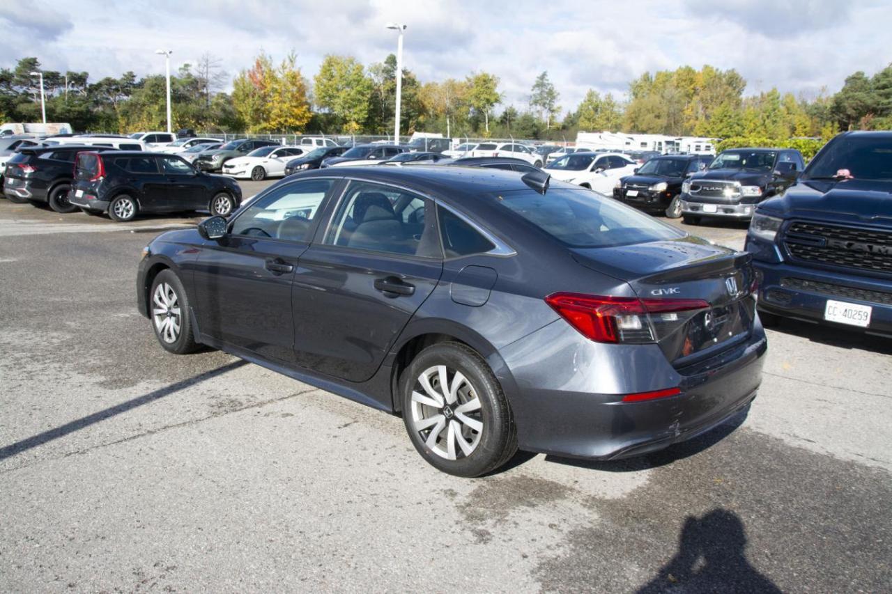 2022 Honda Civic Sedan LX Photo2