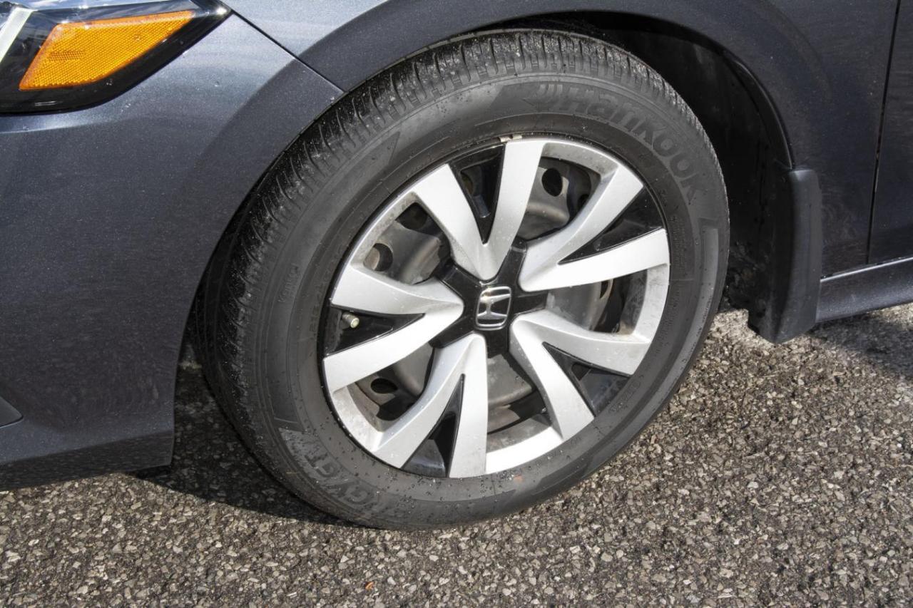 2022 Honda Civic Sedan LX Photo