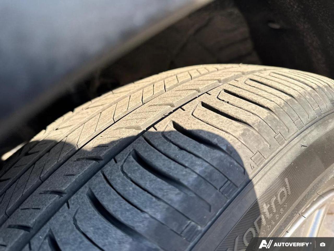 2023 Honda CR-V Ex-L AWD   Leather   Sunroof   Carplay Photo