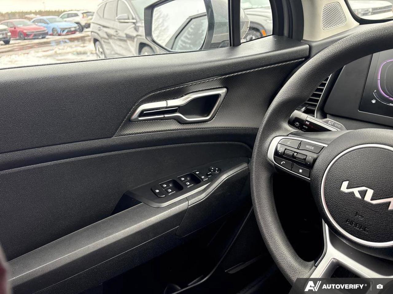 2023 Kia Sportage LX   LANE KEEP ASSIST   WIRELESS CARPLAY   HEATED Photo