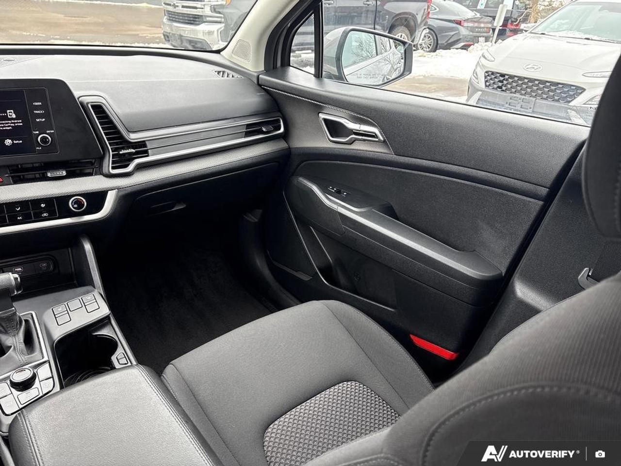 2023 Kia Sportage LX   LANE KEEP ASSIST   WIRELESS CARPLAY   HEATED Photo