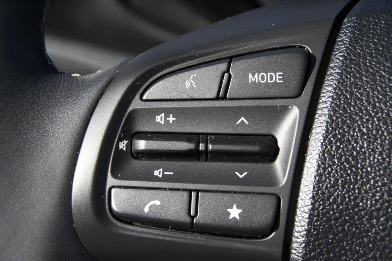 2024 Hyundai Venue SEL Photo