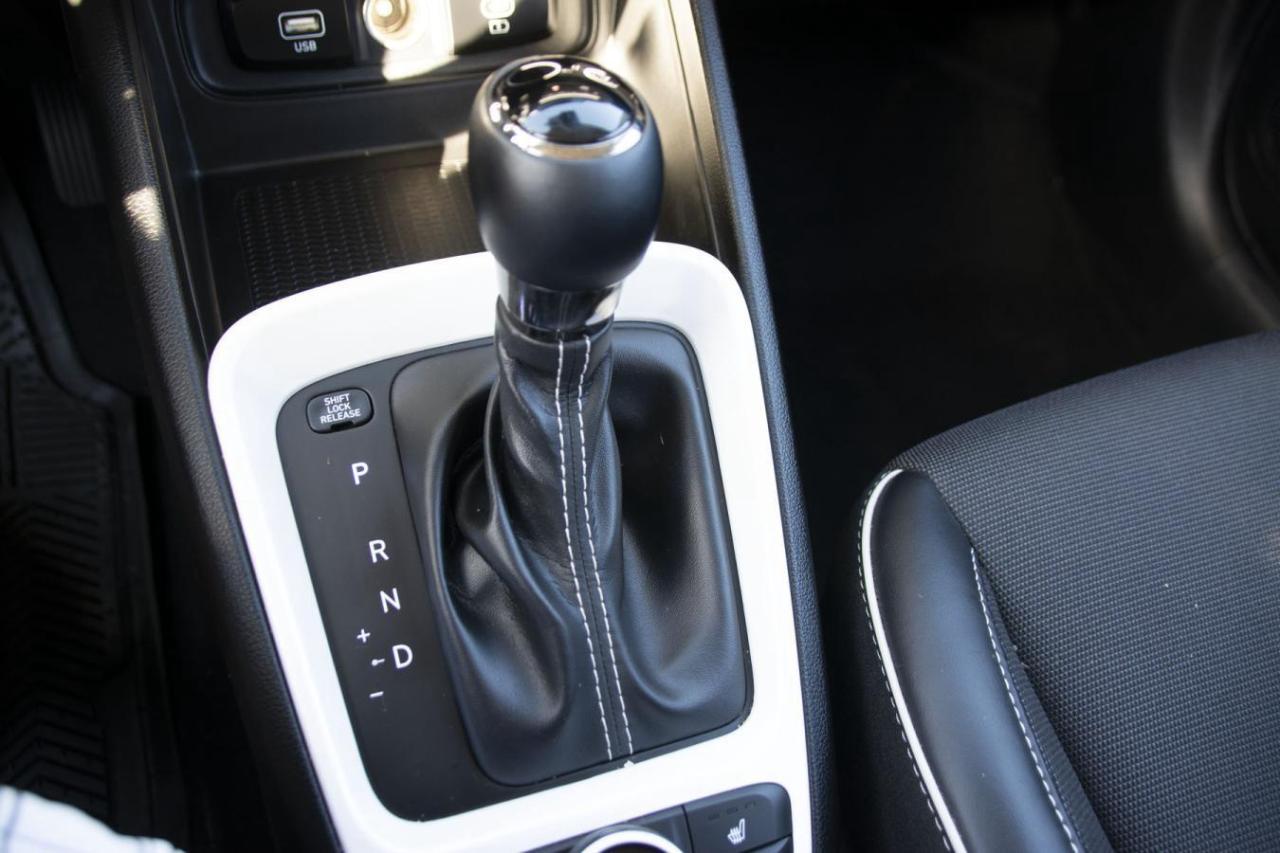 2024 Hyundai Venue SEL Photo