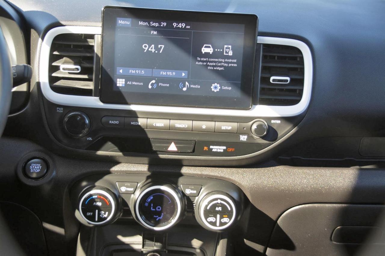 2024 Hyundai Venue PREFERRED Photo