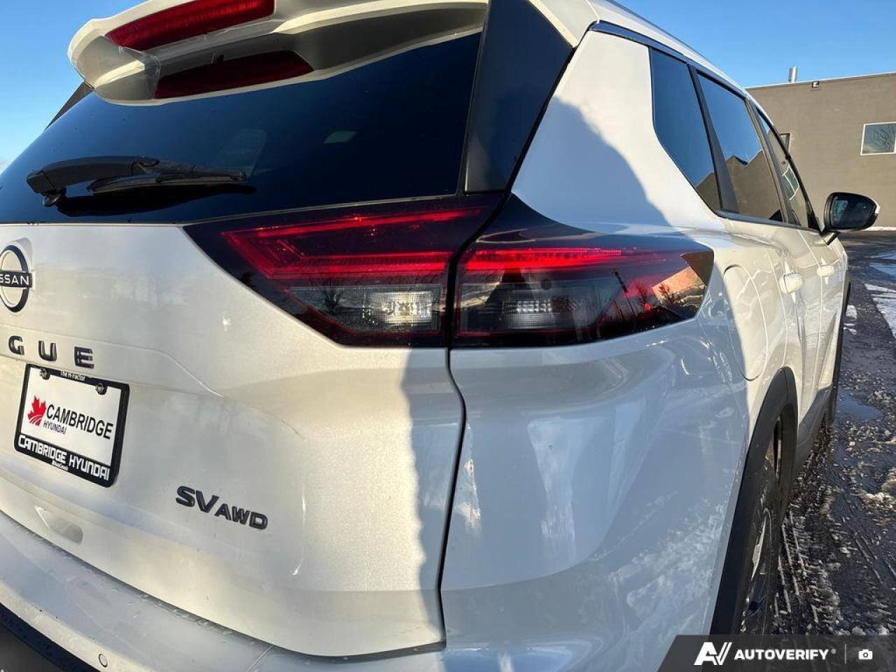 2024 Nissan Rogue SV   MOONROOF   REMOTE START  BLIND SPOT WARNING Photo