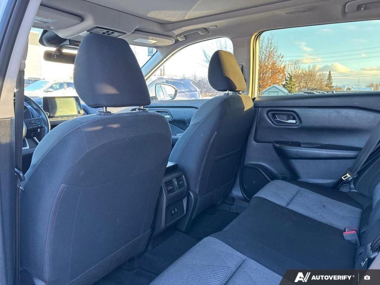 2024 Nissan Rogue SV   MOONROOF   REMOTE START  BLIND SPOT WARNING Photo