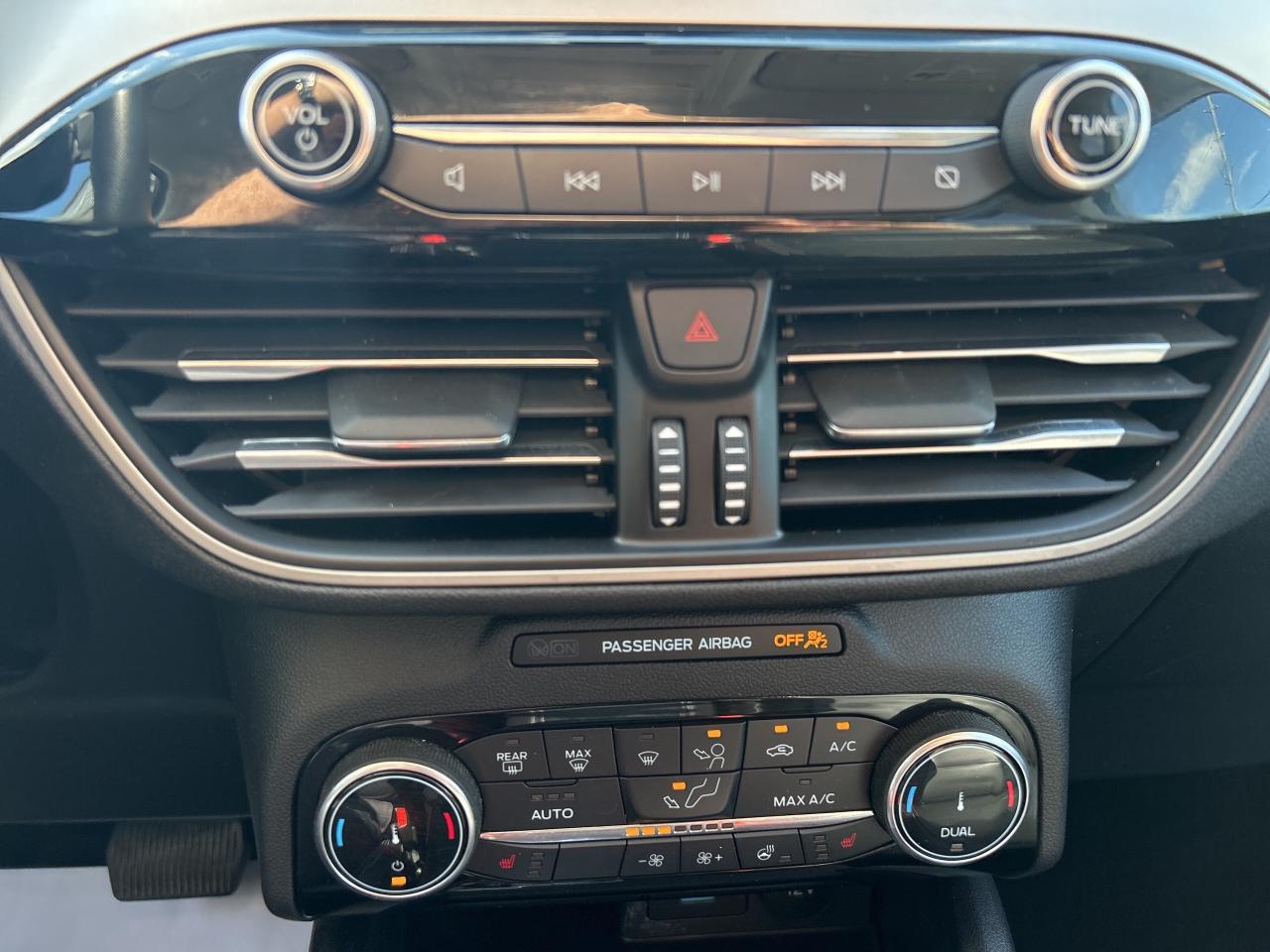 2022 Ford Escape SEL Photo