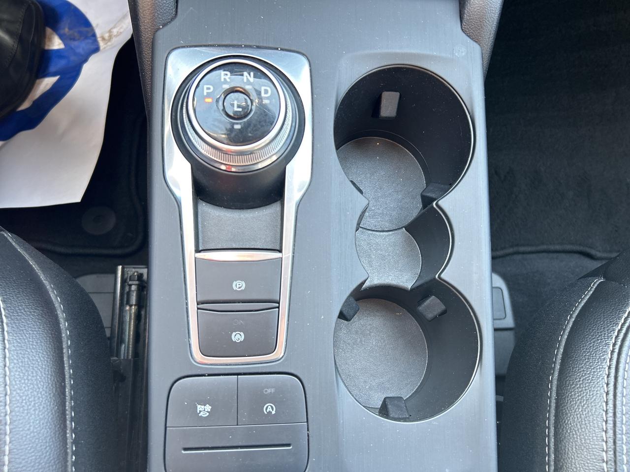 2022 Ford Escape SEL Photo