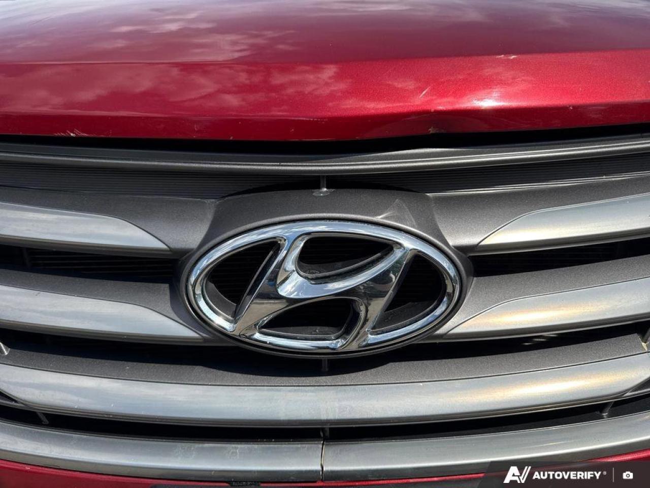 2018 Hyundai Santa Fe Sport FWD   Spacious SUV   Heated Seats   Backup Camera Photo