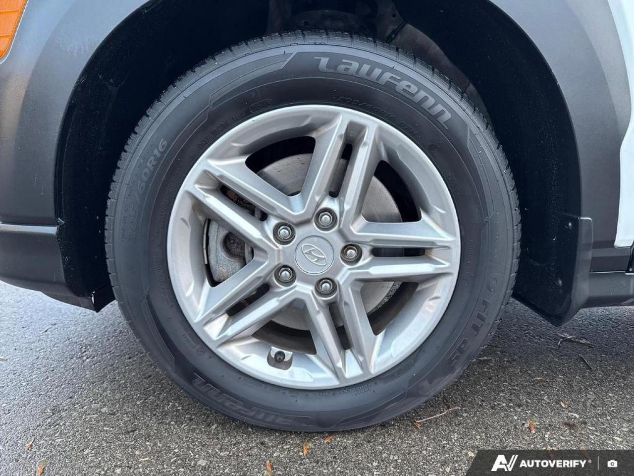 2019 Hyundai KONA Essential   Carplay   Heated Seats   Backup Cam Photo