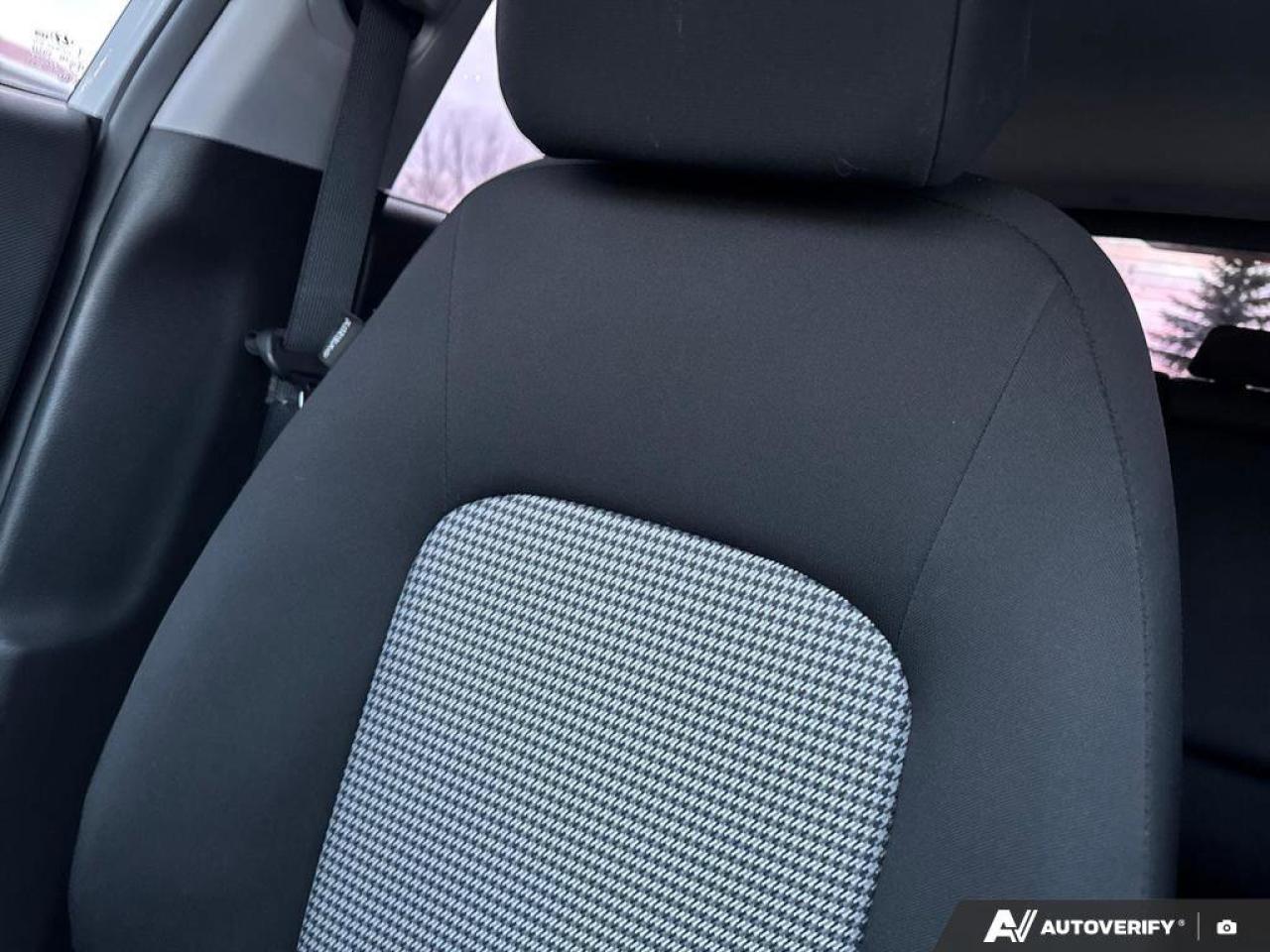 2019 Hyundai KONA Essential   Carplay   Heated Seats   Backup Cam Photo