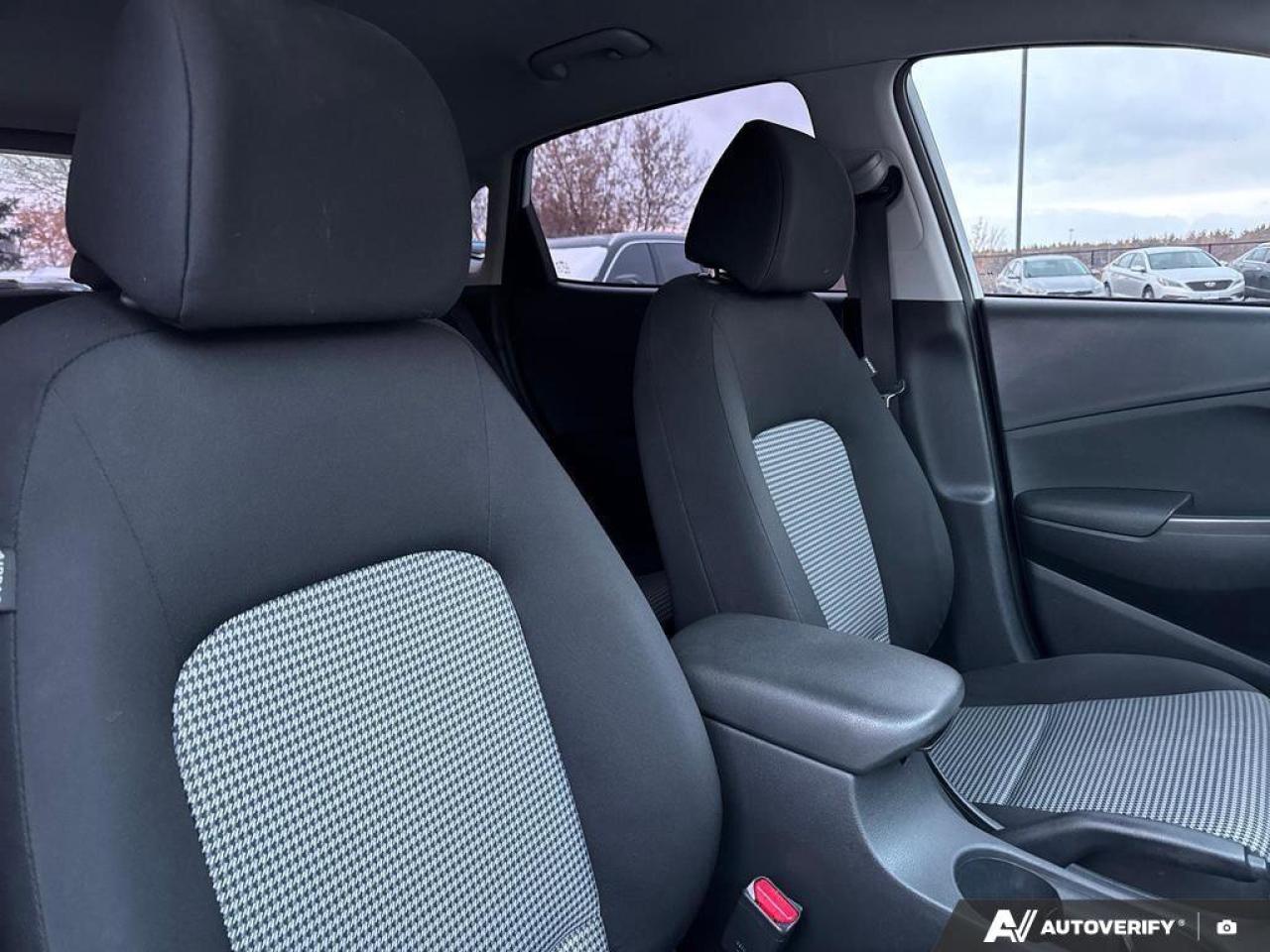 2019 Hyundai KONA Essential   Carplay   Heated Seats   Backup Cam Photo