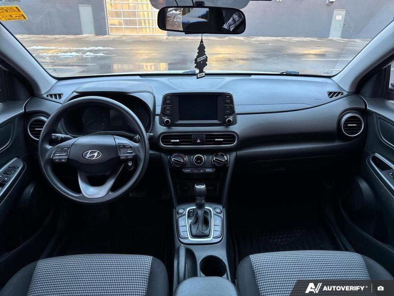 2019 Hyundai KONA Essential   Carplay   Heated Seats   Backup Cam Photo