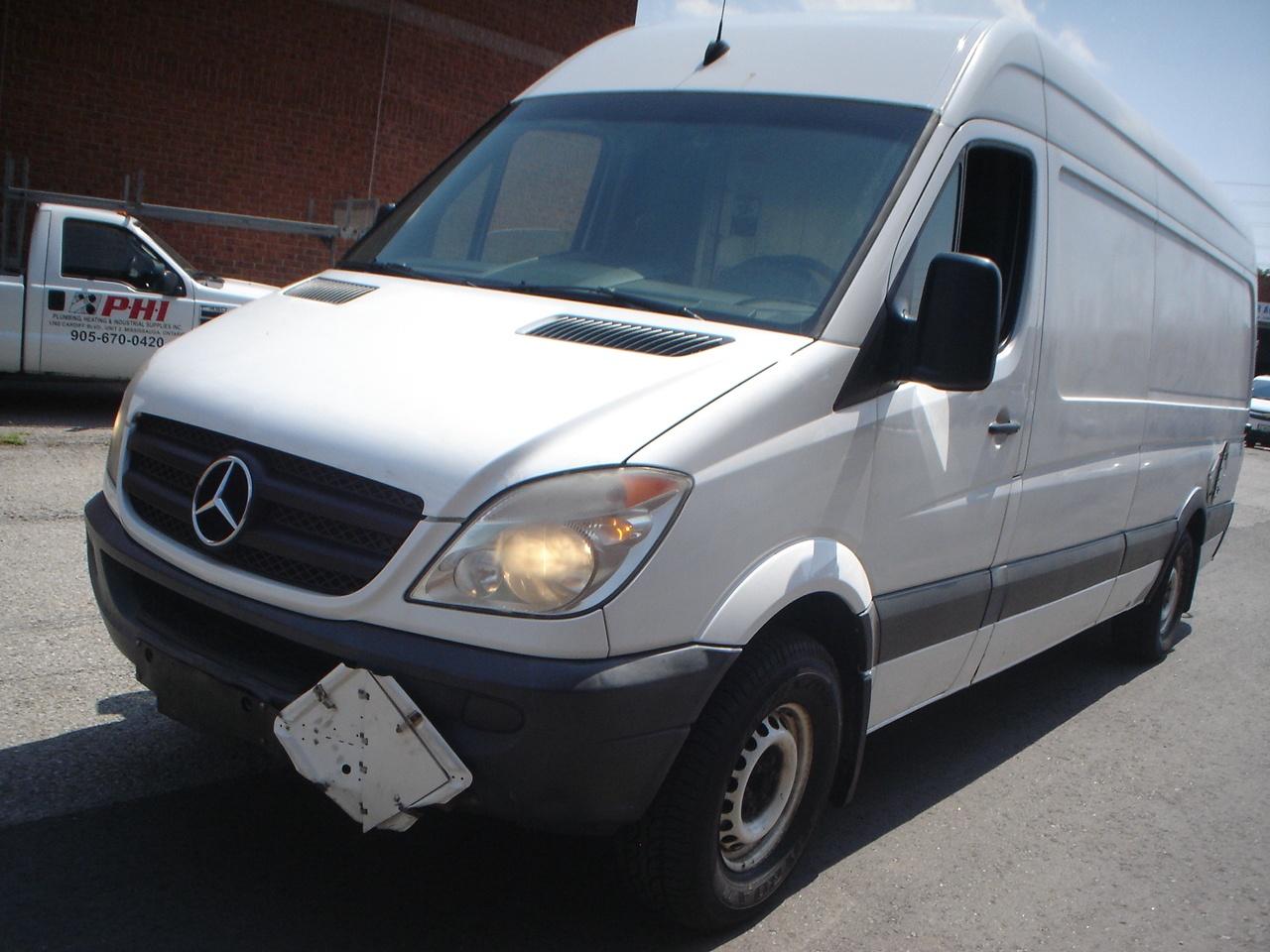 2013 Mercedes-Benz Sprinter 2500 DIESEL,HI ROOF,CERTIFIED Photo0
