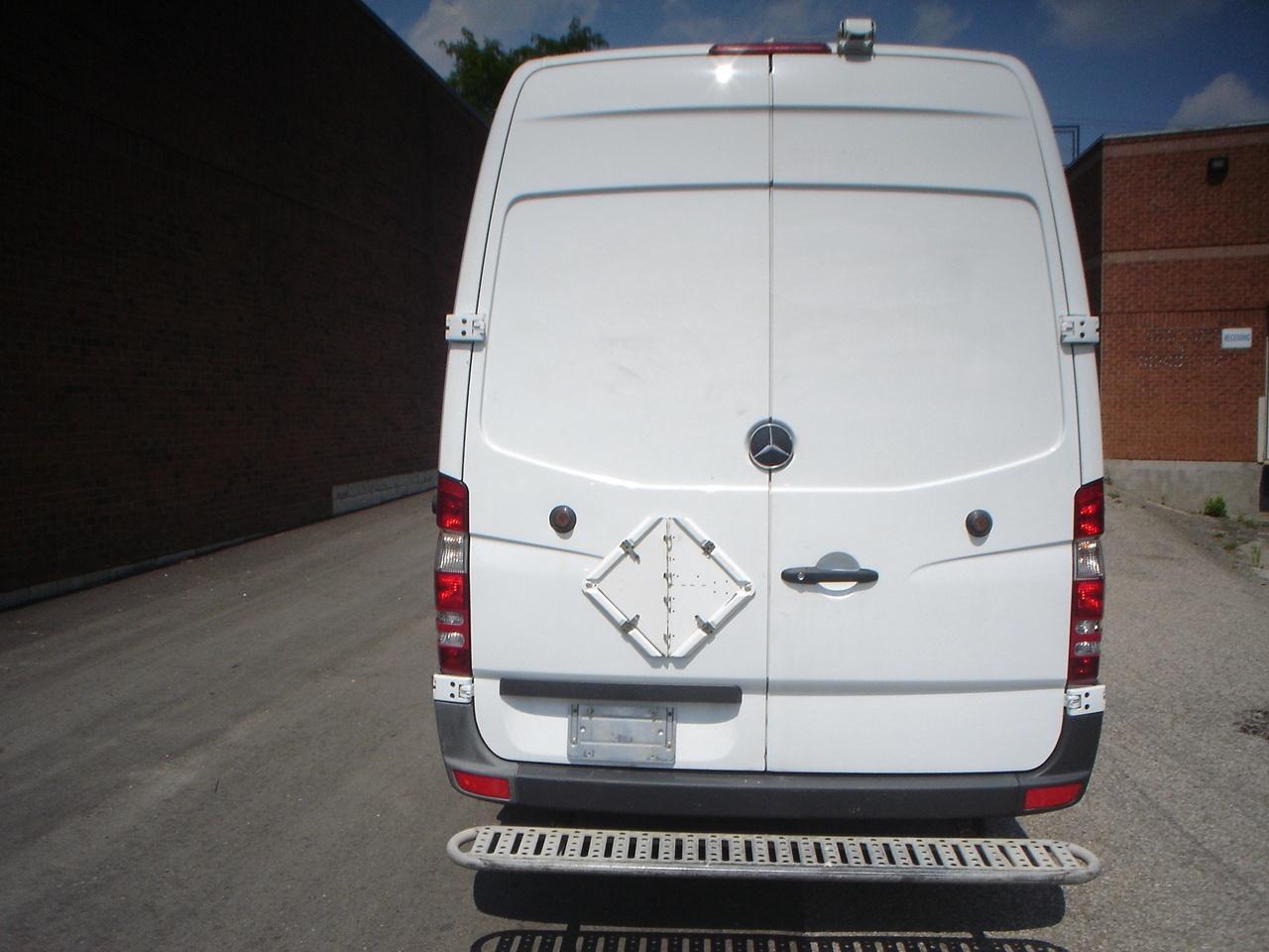 2013 Mercedes-Benz Sprinter 2500 DIESEL,HI ROOF,CERTIFIED Photo