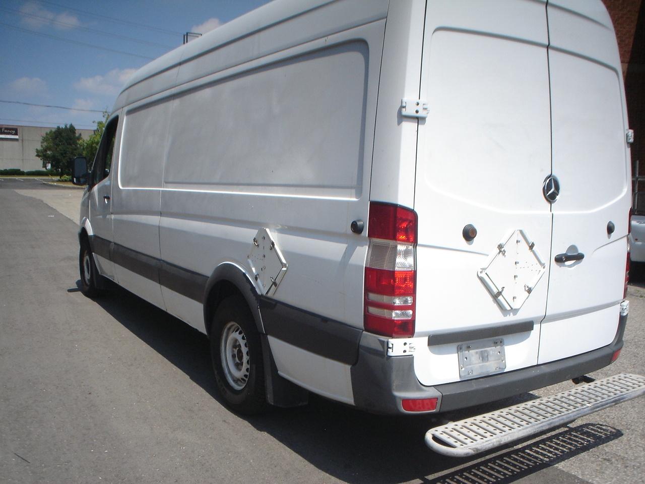 2013 Mercedes-Benz Sprinter 2500 DIESEL,HI ROOF,CERTIFIED Photo