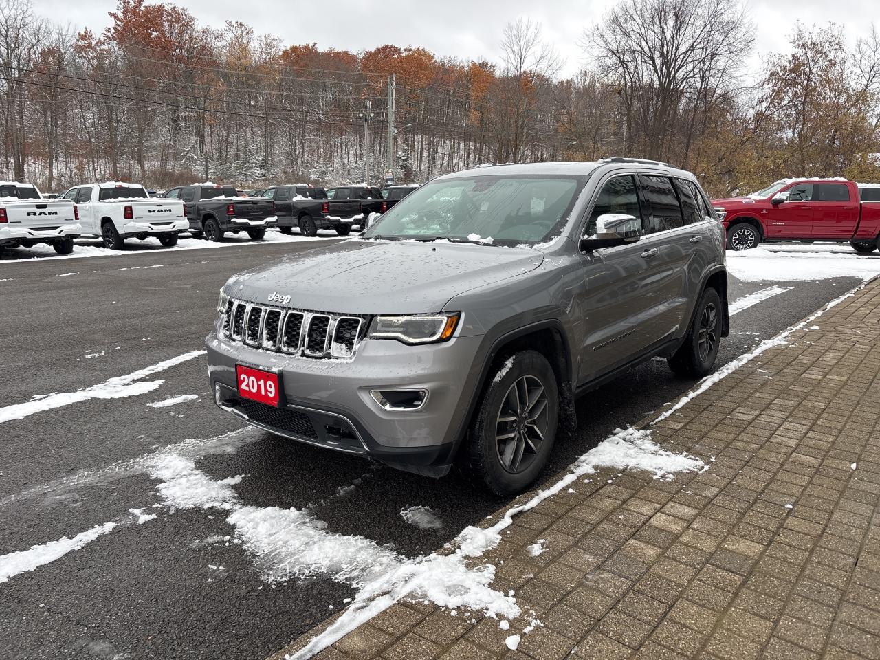 2019 Jeep Grand Cherokee Limited Photo0
