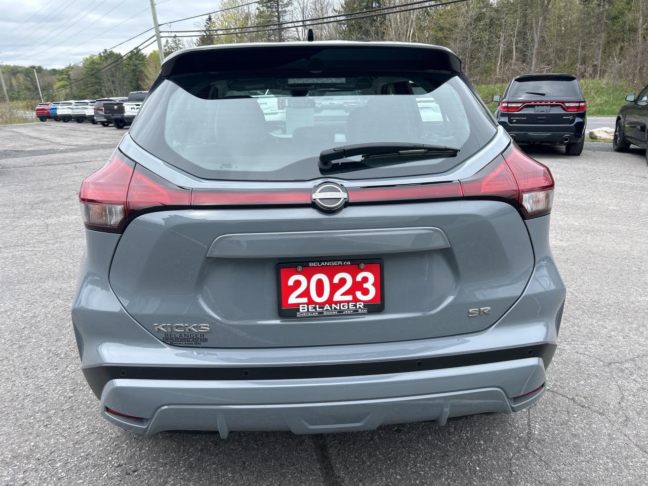 2023 Nissan Kicks SR Photo