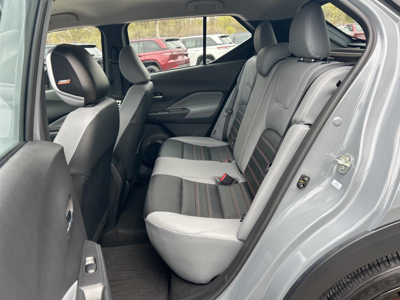 2023 Nissan Kicks SR Photo