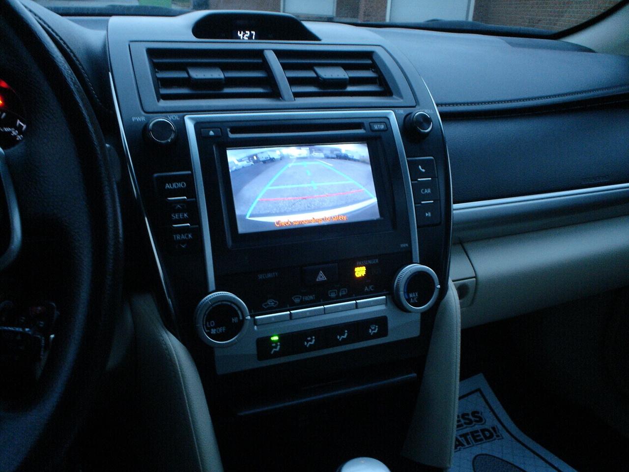 2014 Toyota Camry LE Photo