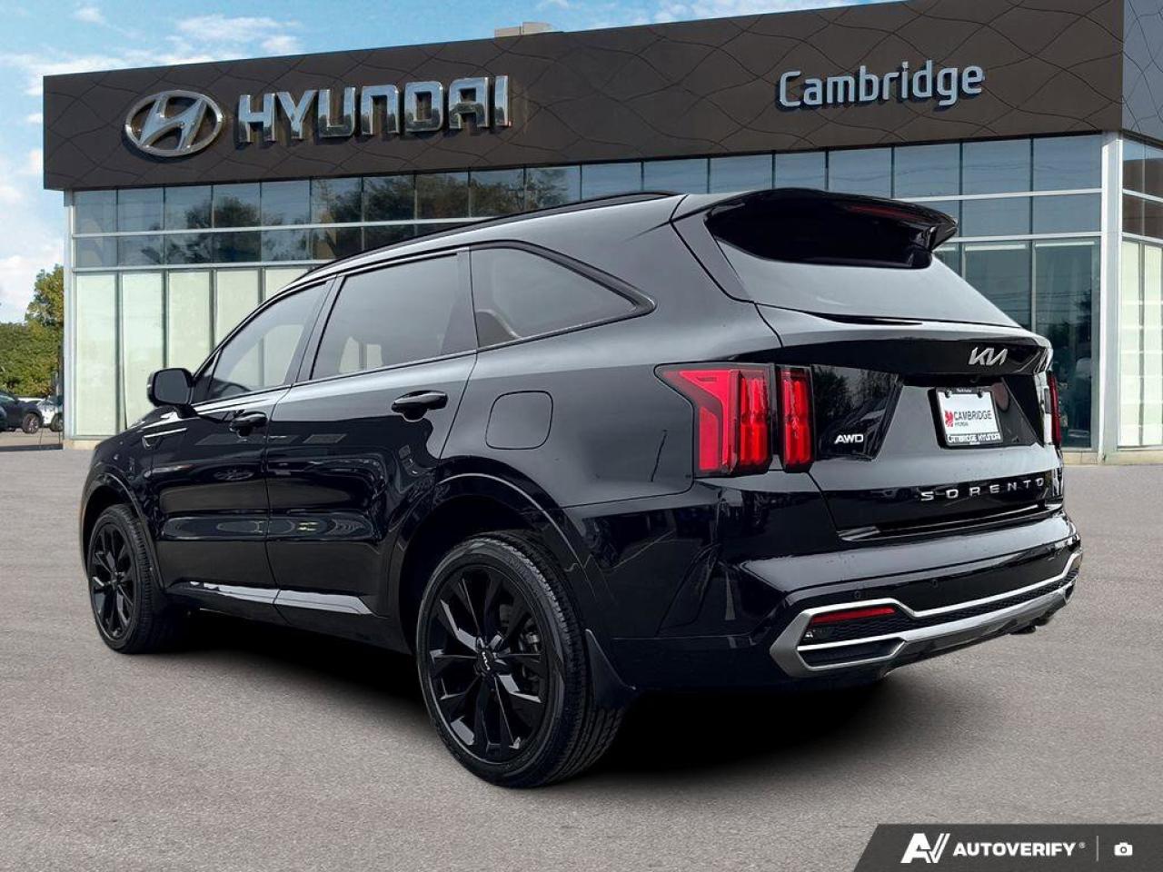 2022 Kia Sorento SX AWD   Pano Sunroof   Carplay   20 Wheels   Leat Photo4