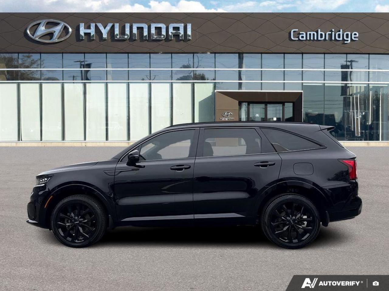 2022 Kia Sorento SX AWD   Pano Sunroof   Carplay   20 Wheels   Leat Photo3