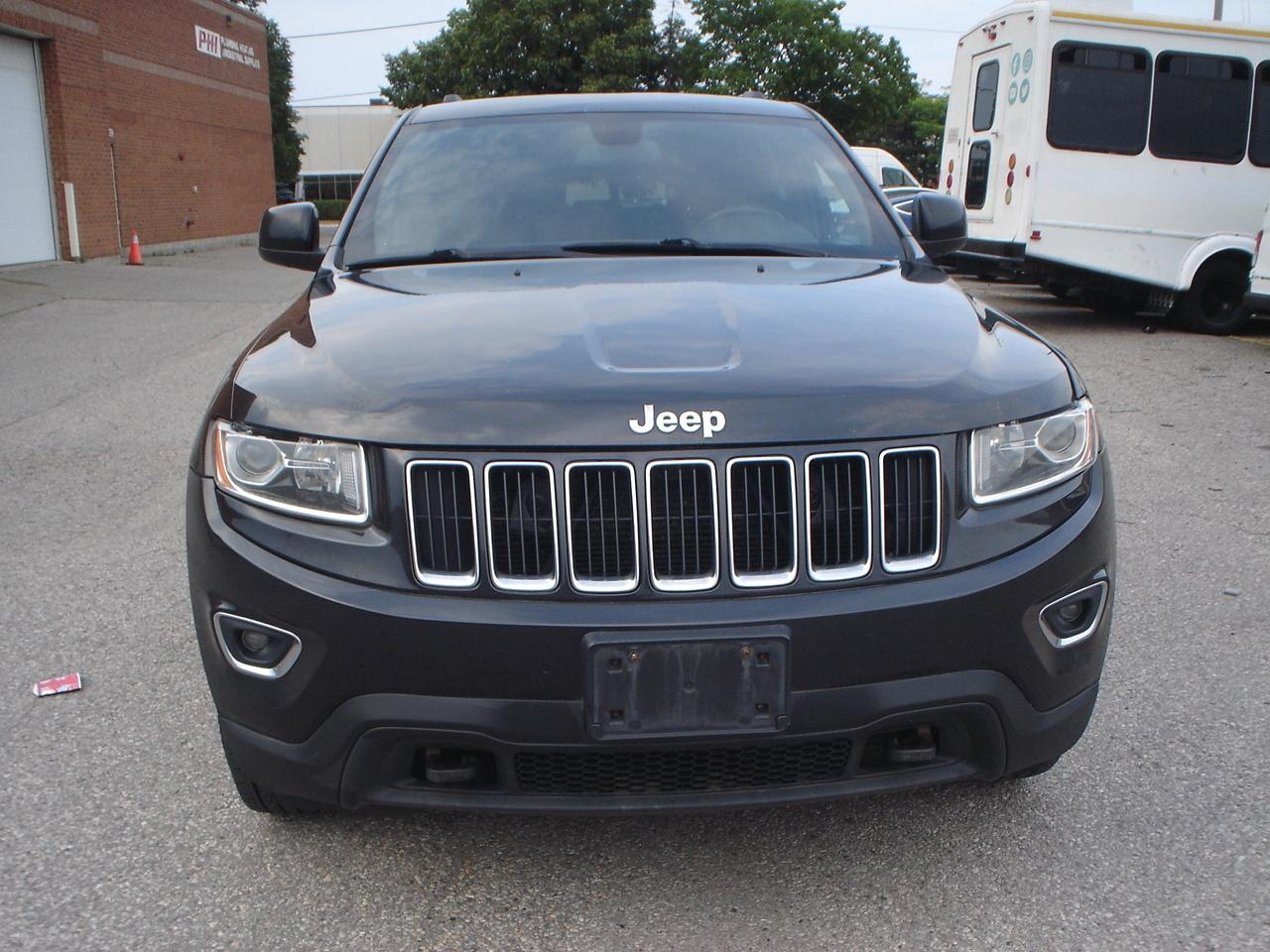 2015 Jeep Grand Cherokee 4WD 4Dr Laredo Photo