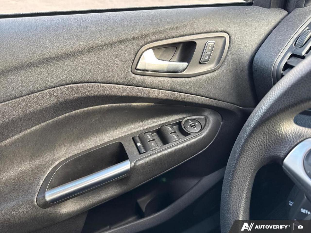 2015 Ford Escape SE Photo