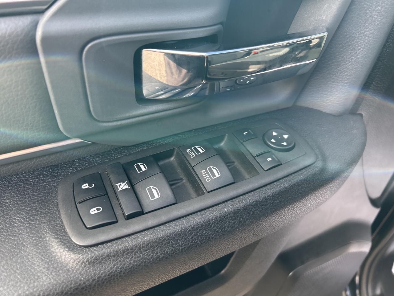 2023 RAM 1500 Classic SLT Photo