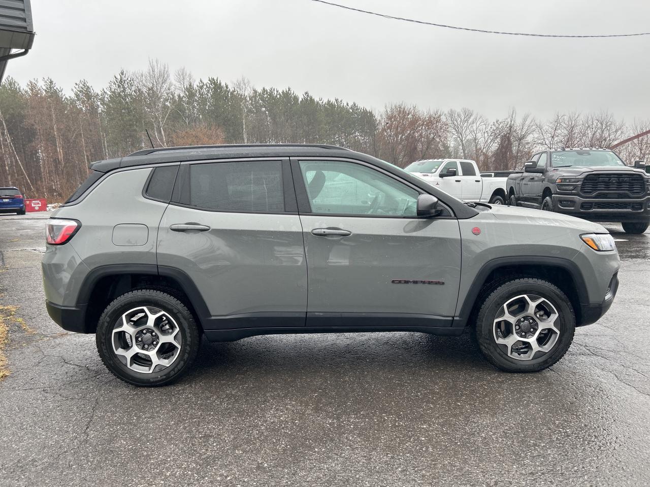 2022 Jeep Compass Trailhawk Photo