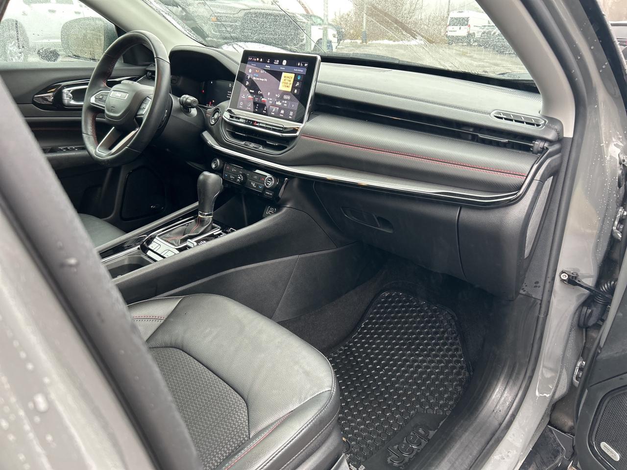 2022 Jeep Compass Trailhawk Photo