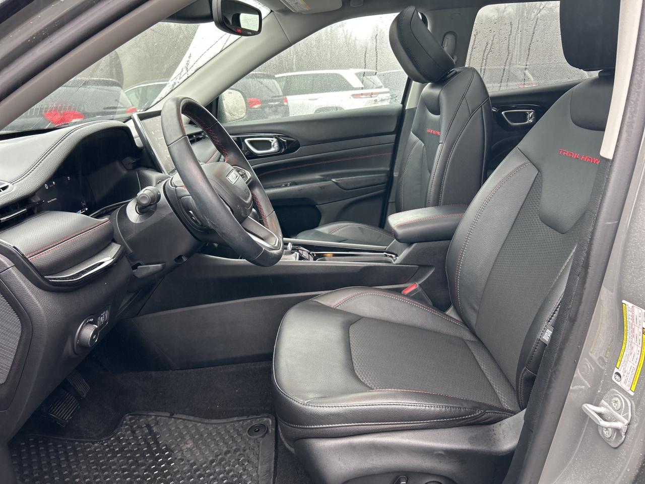 2022 Jeep Compass Trailhawk Photo