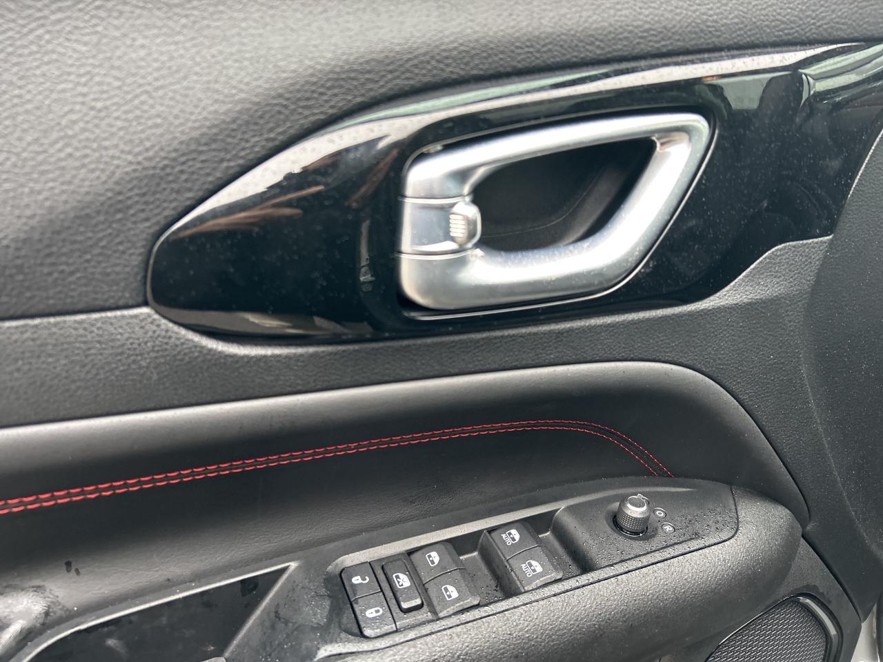 2022 Jeep Compass Trailhawk Photo